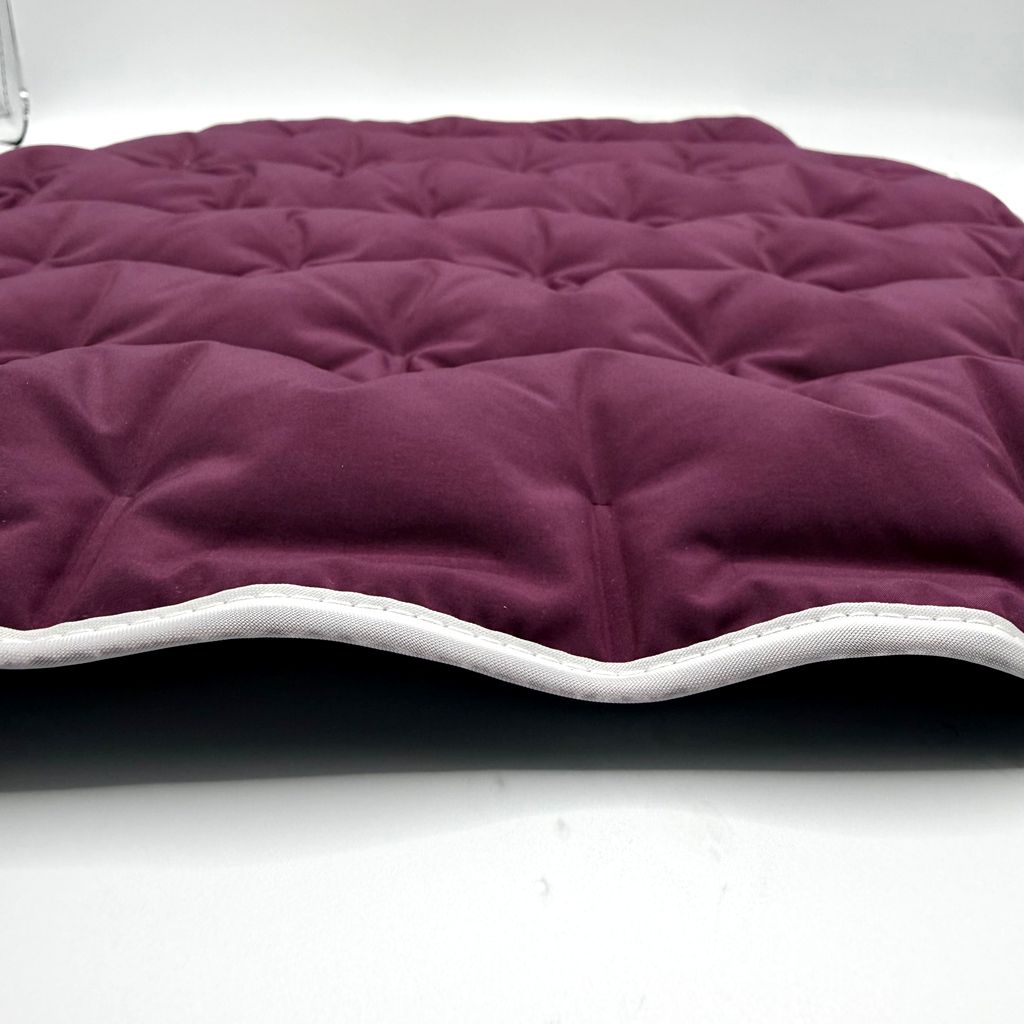 Polyester Channel Fabric: Solving Down Jacket Pain Points, Reshaping Lightweight, Warm, and Luxury Wearing Experience